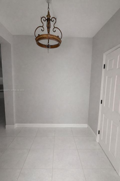 待售: $685,000 (3 贝兹, 2 浴室, 1364 平方英尺)