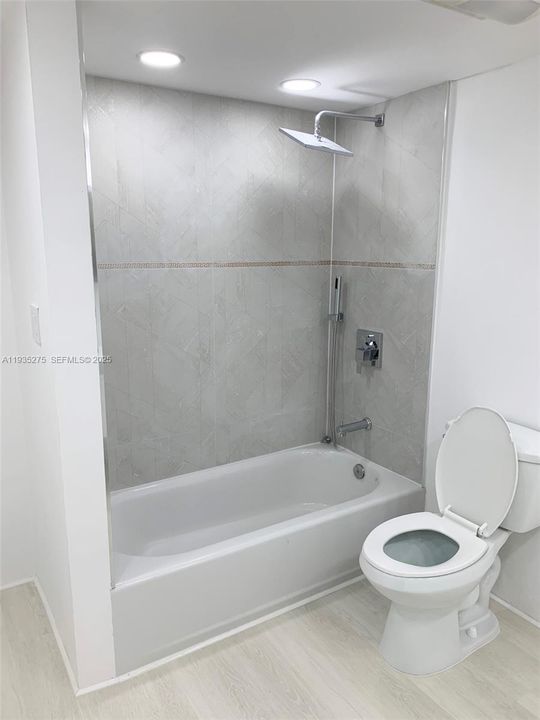 For Sale: $749,000 (2 beds, 2 baths, 1856 Square Feet)