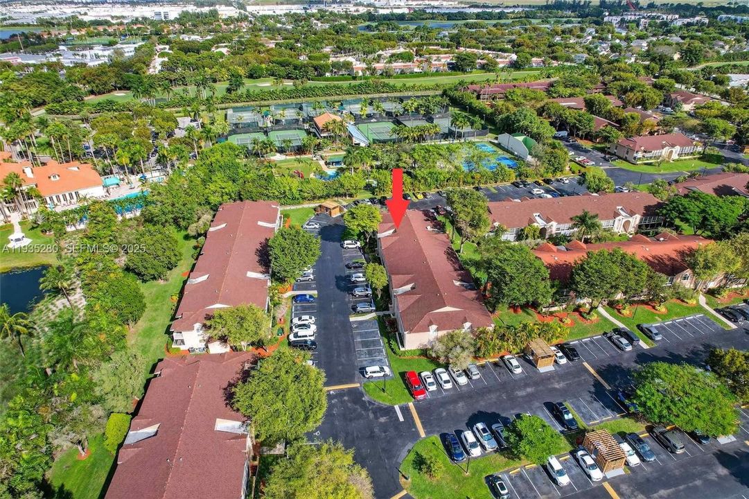 For Rent: $2,850 (2 beds, 2 baths, 926 Square Feet)