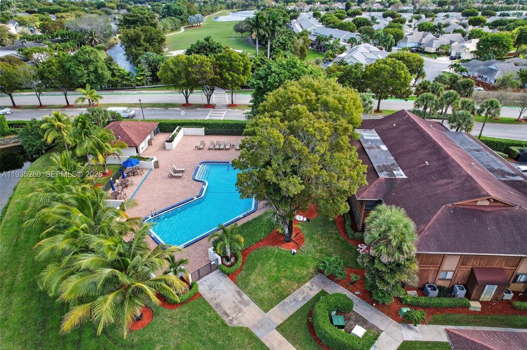 Doral Place Community Pool