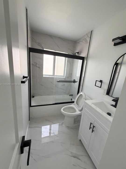 En Renta: $3,550 (5 camas, 2 baños, 2580 Pies cuadrados)