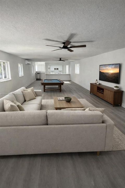 En Renta: $3,550 (5 camas, 2 baños, 2580 Pies cuadrados)