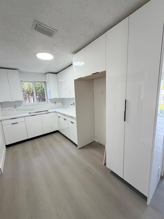 En Renta: $3,550 (5 camas, 2 baños, 2580 Pies cuadrados)