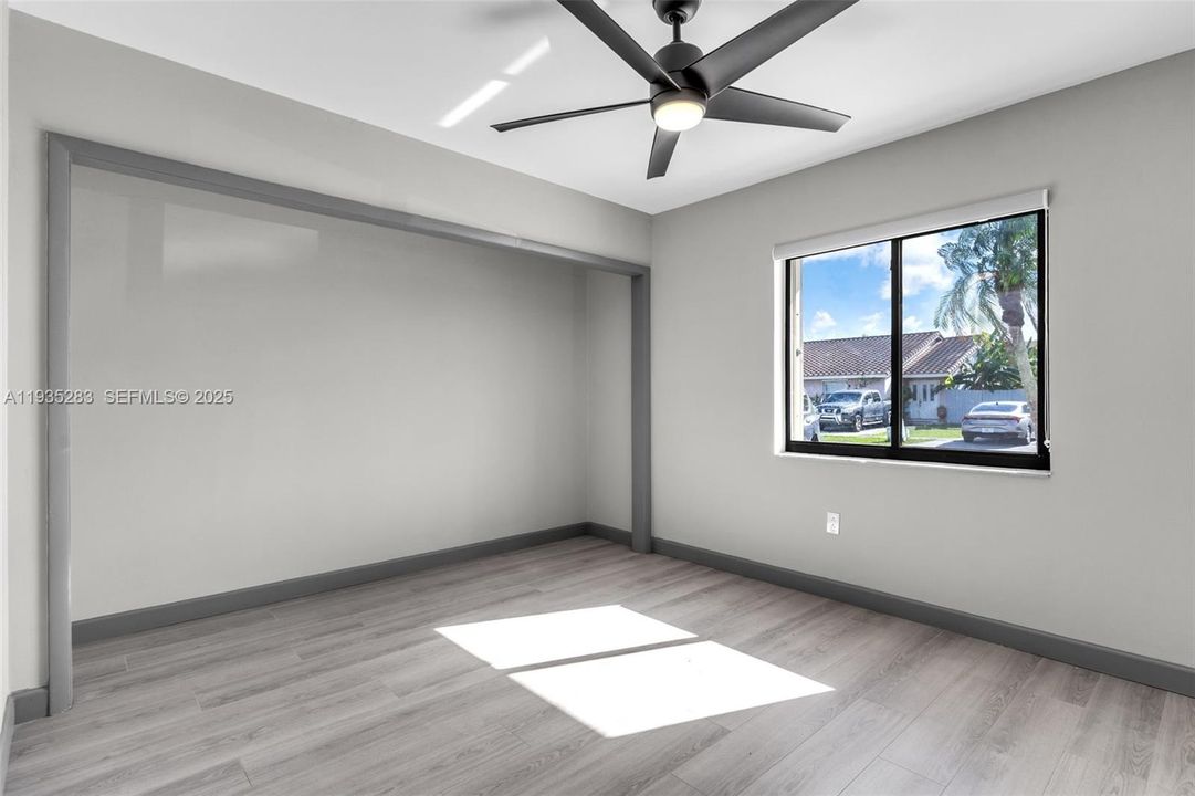 For Rent: $3,800 (3 beds, 2 baths, 1392 Square Feet)