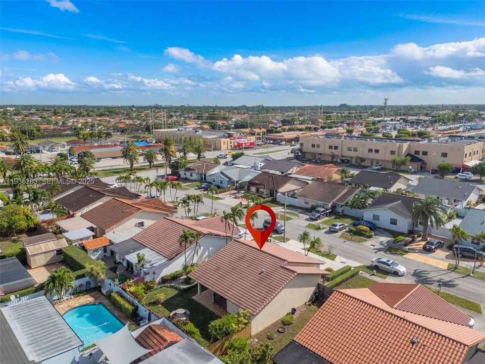 For Rent: $3,800 (3 beds, 2 baths, 1392 Square Feet)