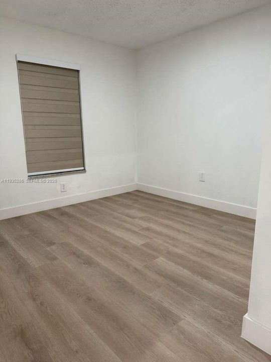 В аренду: $4,000 (4 спален, 2 ванн, 1464 Квадратных фут)