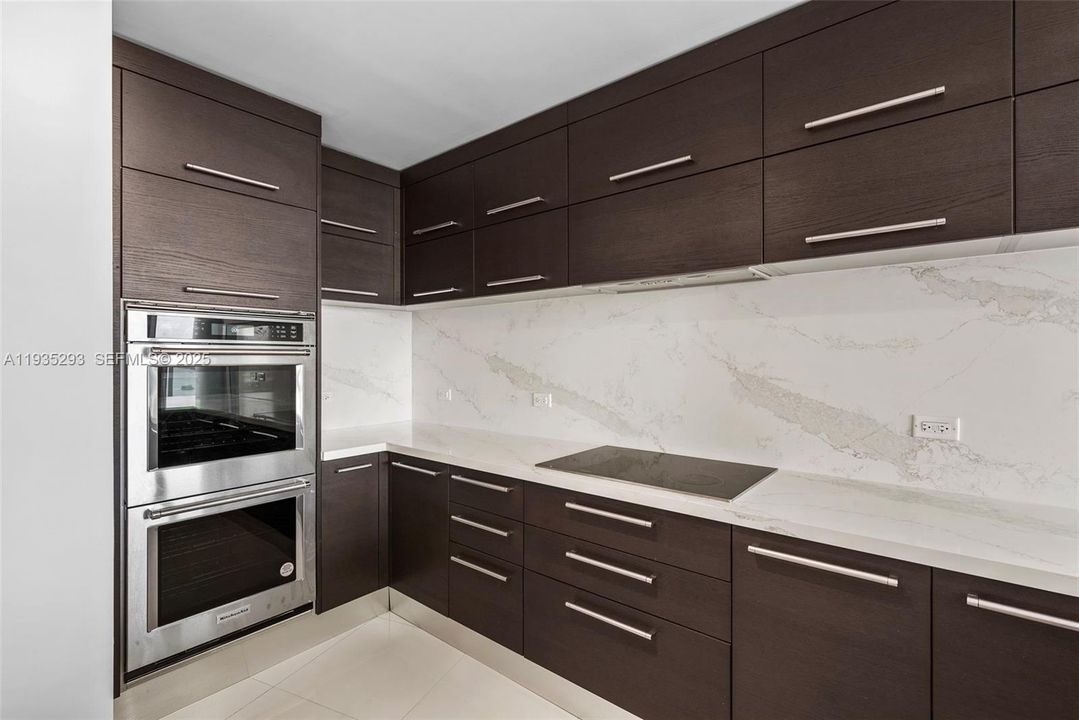 На продажу: $1,849,000 (3 спален, 4 ванн, 0 Квадратных фут)