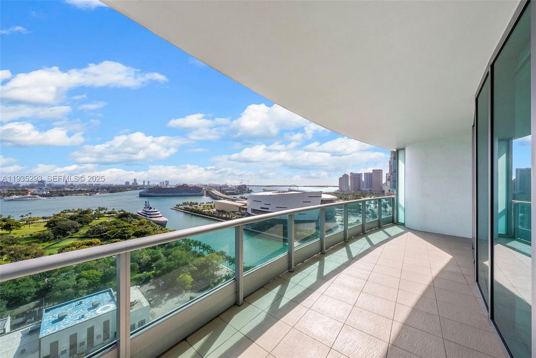 На продажу: $1,849,000 (3 спален, 4 ванн, 0 Квадратных фут)