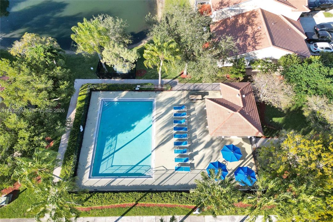 待售: $378,000 (3 贝兹, 2 浴室, 1137 平方英尺)