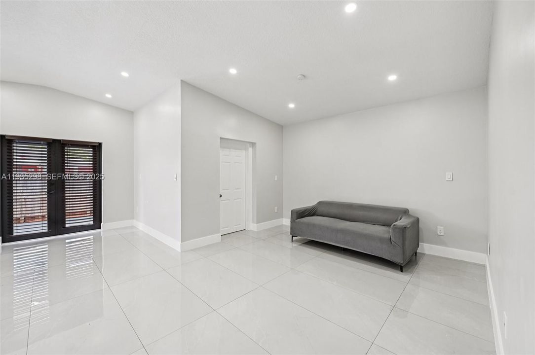 En Renta: $3,400 (3 camas, 2 baños, 1751 Pies cuadrados)