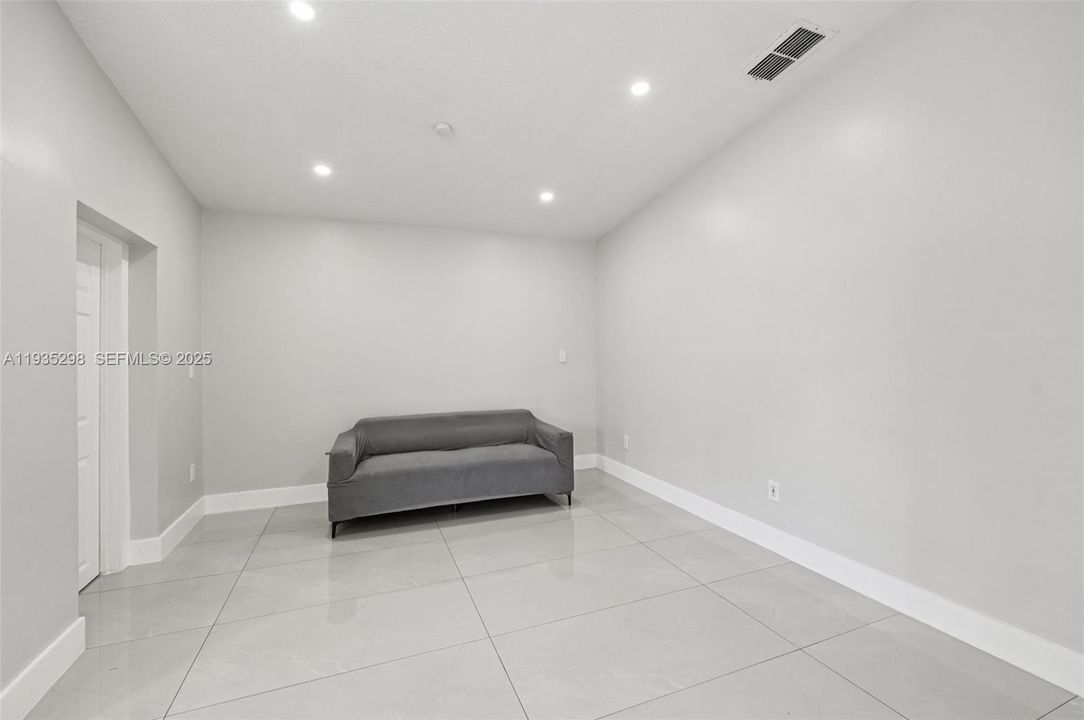 En Renta: $3,400 (3 camas, 2 baños, 1751 Pies cuadrados)