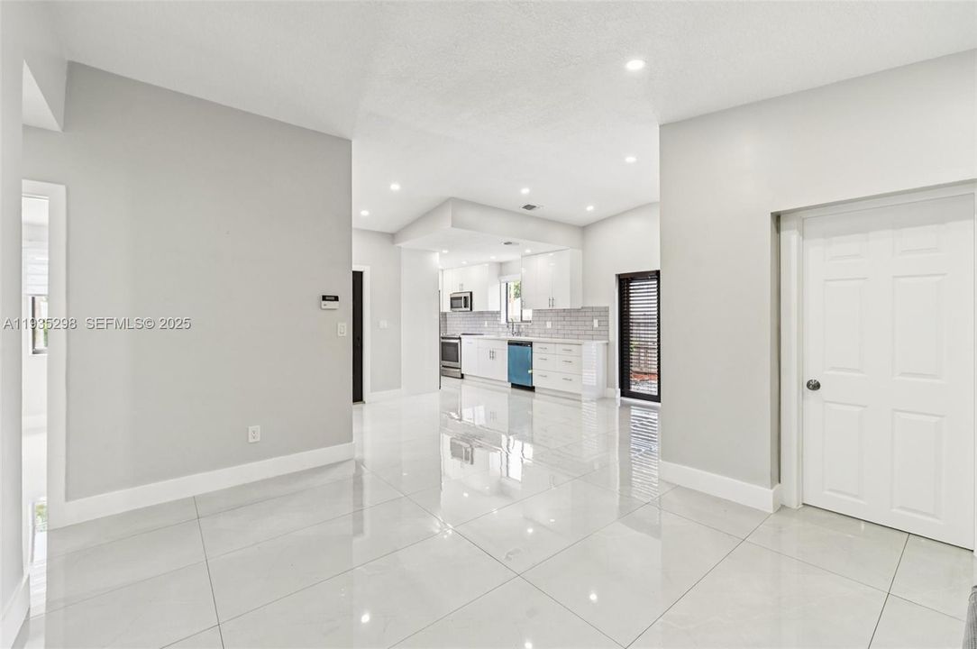 En Renta: $3,400 (3 camas, 2 baños, 1751 Pies cuadrados)