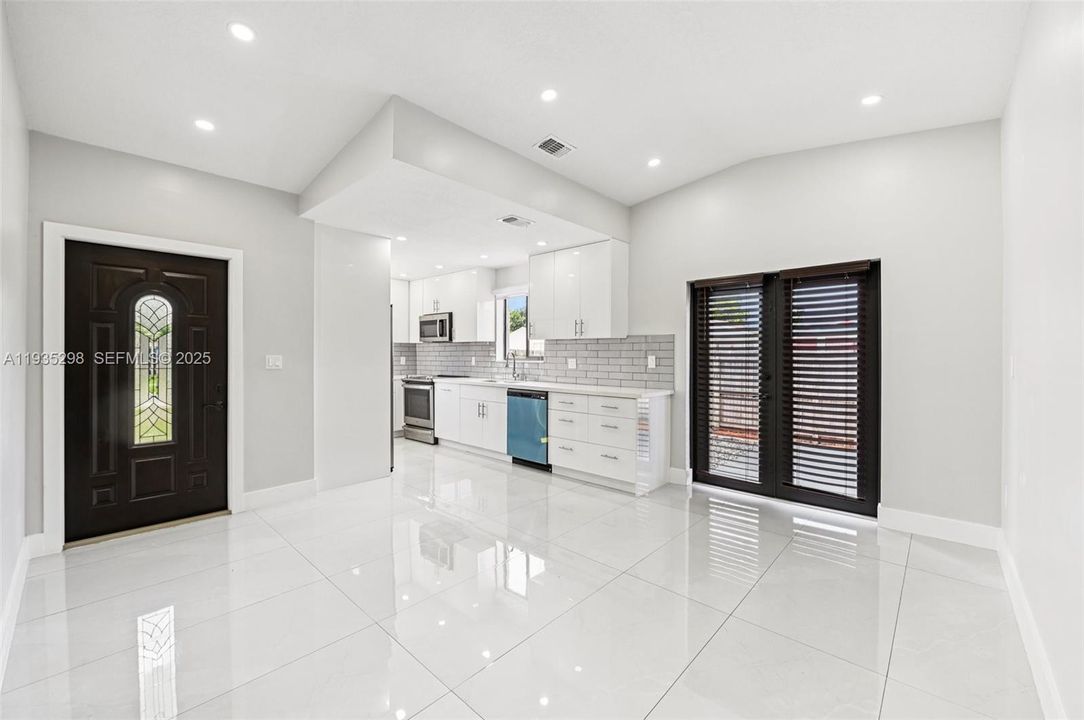 En Renta: $3,400 (3 camas, 2 baños, 1751 Pies cuadrados)