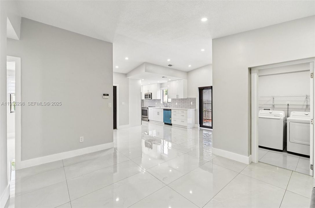 En Renta: $3,400 (3 camas, 2 baños, 1751 Pies cuadrados)