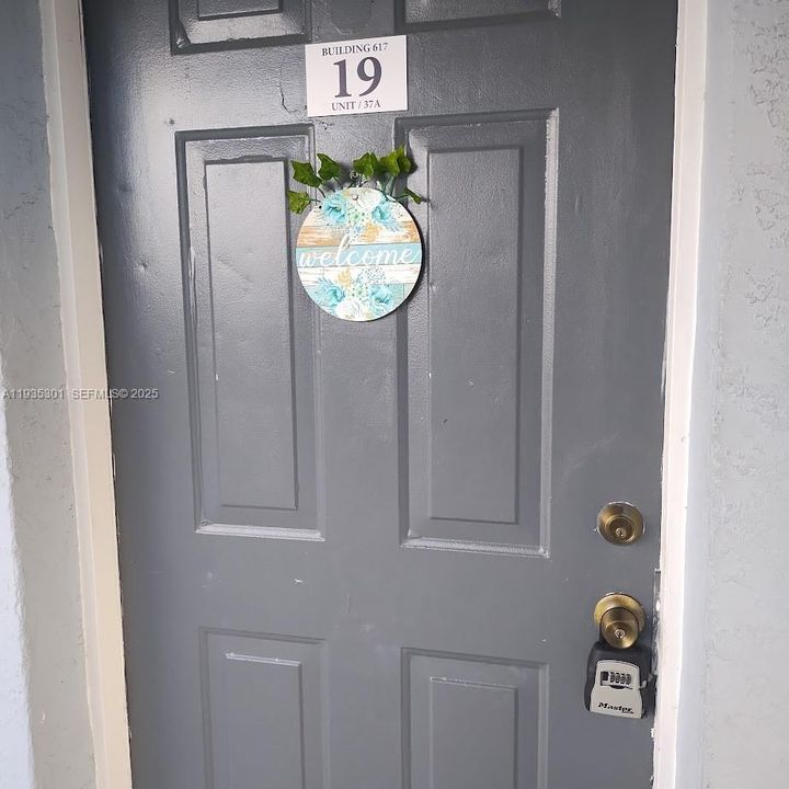 出租: $1,500 (2 贝兹, 2 浴室, 744 平方英尺)