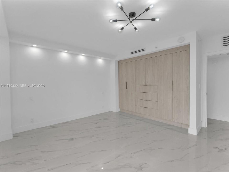 En Renta: $6,200 (3 camas, 2 baños, 1887 Pies cuadrados)