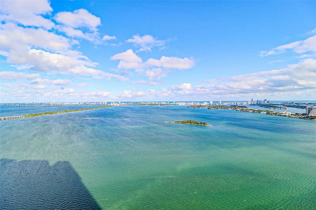 В аренду: $40,000 (4 спален, 5 ванн, 0 Квадратных фут)