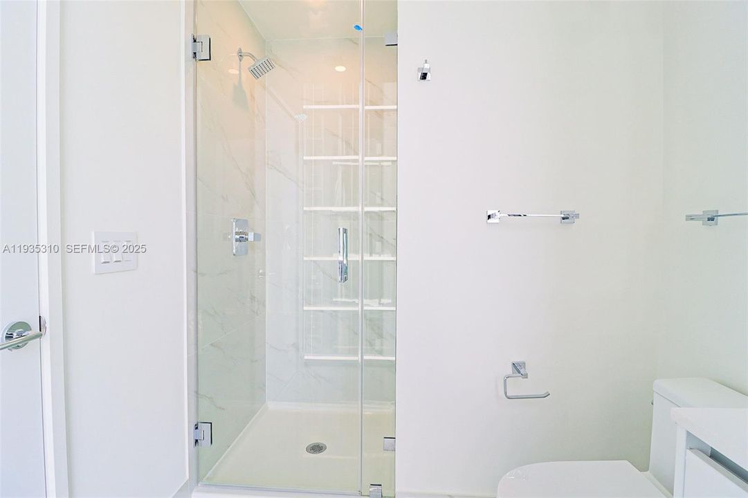 В аренду: $40,000 (4 спален, 5 ванн, 0 Квадратных фут)