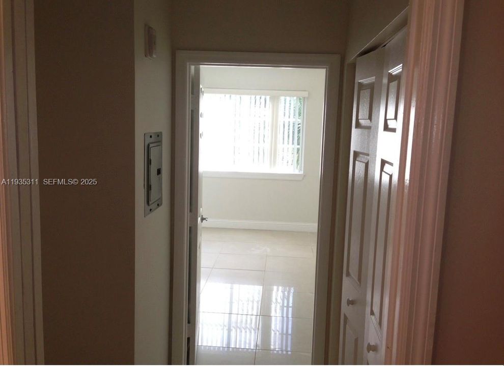 待售: $415,000 (2 贝兹, 2 浴室, 989 平方英尺)