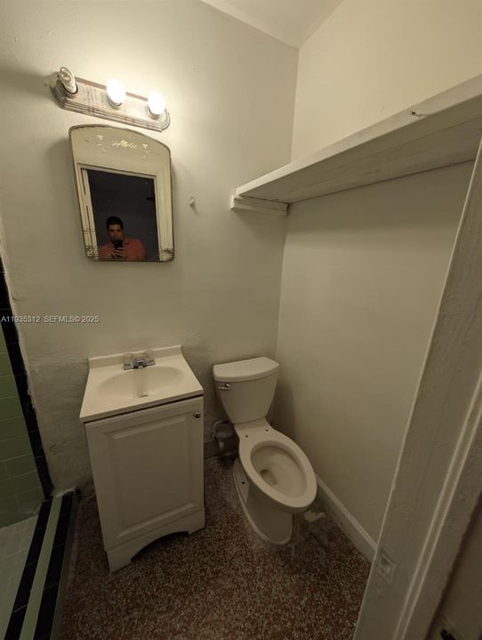 出租: $1,200 (0 贝兹, 1 浴室, 3440 平方英尺)