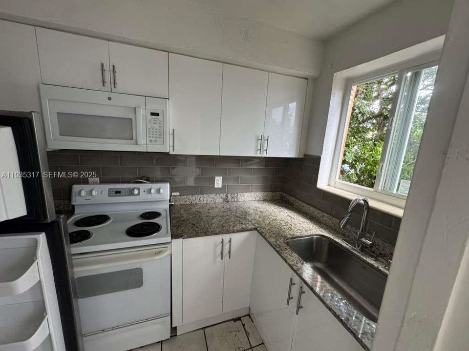 En Renta: $1,950 (2 camas, 1 baños, 0 Pies cuadrados)