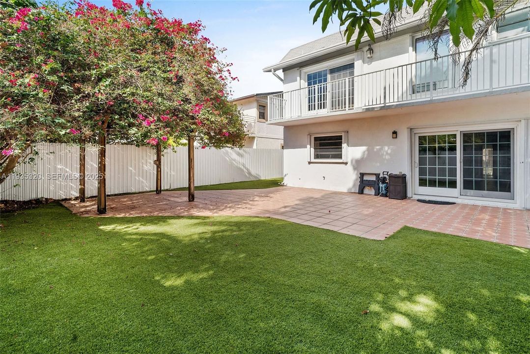 For Sale: $650,000 (4 beds, 3 baths, 2232 Square Feet)