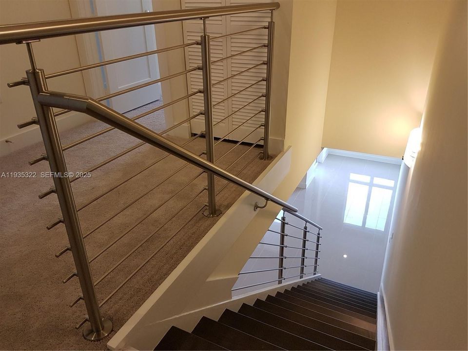 For Rent: $3,600 (3 beds, 3 baths, 1781 Square Feet)