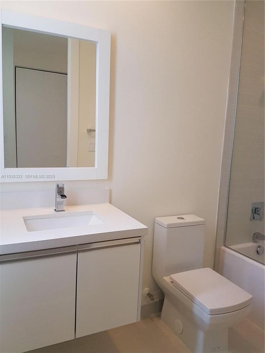 For Rent: $3,600 (3 beds, 3 baths, 1781 Square Feet)