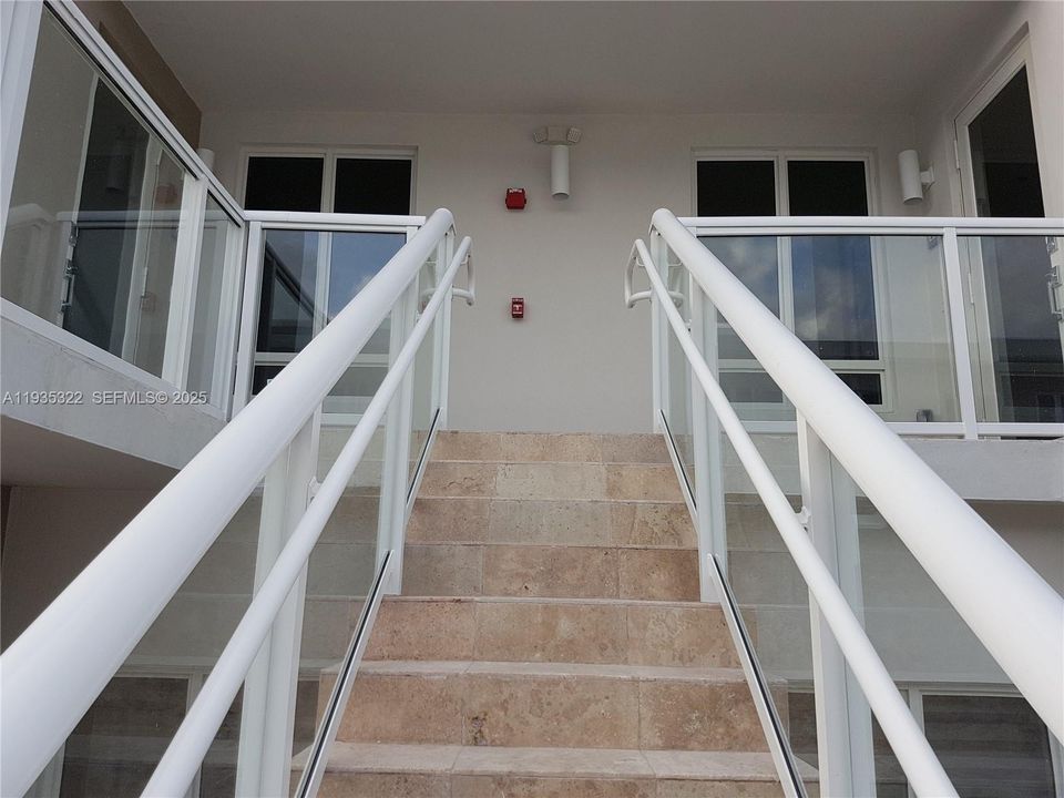 For Rent: $3,600 (3 beds, 3 baths, 1781 Square Feet)