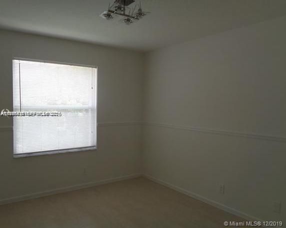 For Rent: $3,470 (4 beds, 2 baths, 2593 Square Feet)