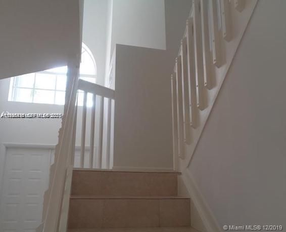 For Rent: $3,470 (4 beds, 2 baths, 2593 Square Feet)