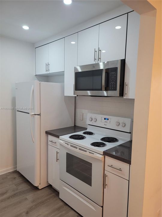 В аренду: $1,550 (1 спален, 1 ванн, 811 Квадратных фут)