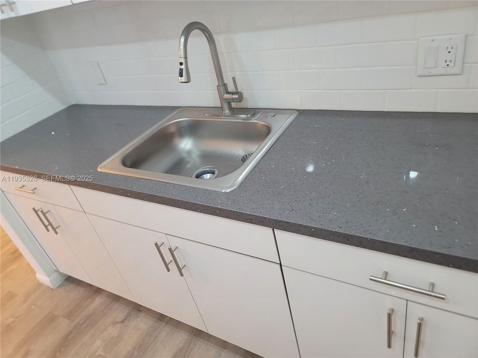 В аренду: $1,550 (1 спален, 1 ванн, 811 Квадратных фут)