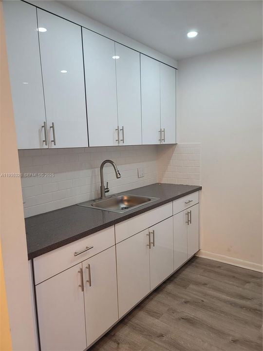 В аренду: $1,550 (1 спален, 1 ванн, 811 Квадратных фут)