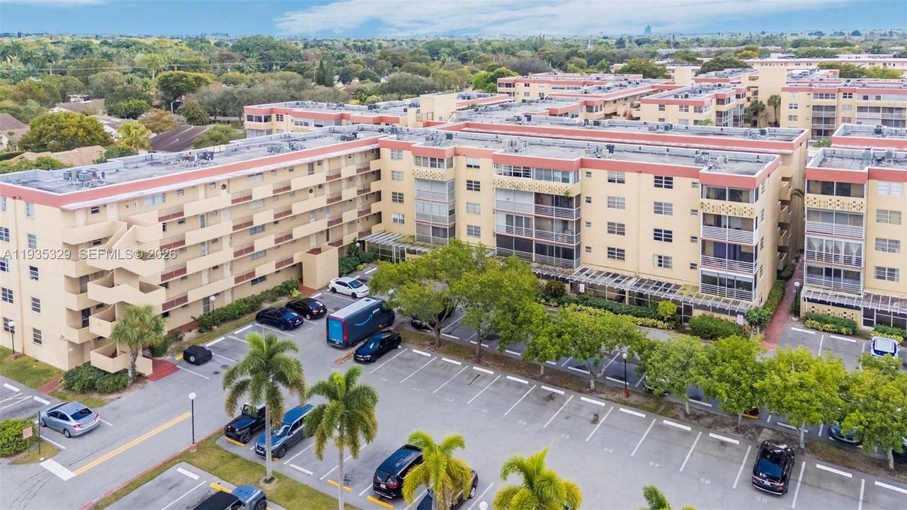 На продажу: $174,500 (2 спален, 2 ванн, 1260 Квадратных фут)