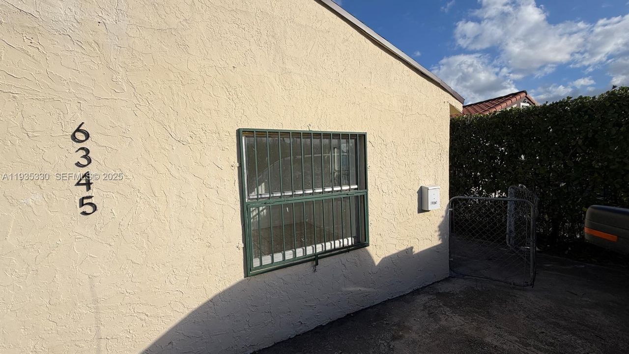 En Renta: $2,000 (2 camas, 1 baños, 1978 Pies cuadrados)