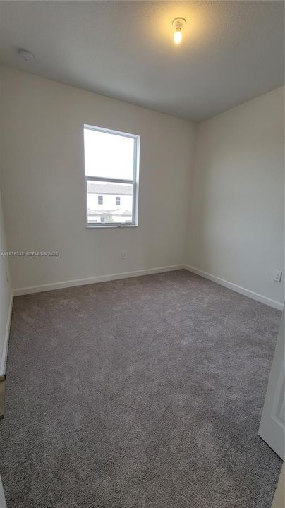 En Renta: $2,800 (3 camas, 2 baños, 1460 Pies cuadrados)