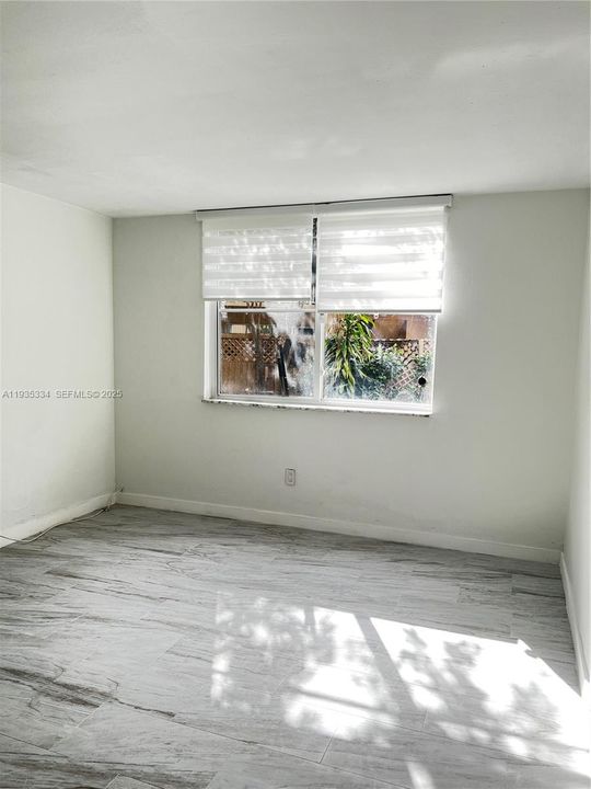 В аренду: $2,100 (2 спален, 2 ванн, 1060 Квадратных фут)