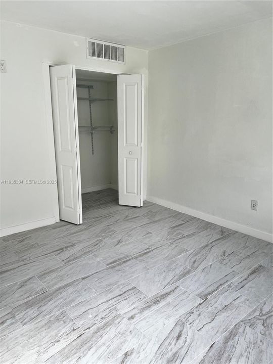 В аренду: $2,100 (2 спален, 2 ванн, 1060 Квадратных фут)