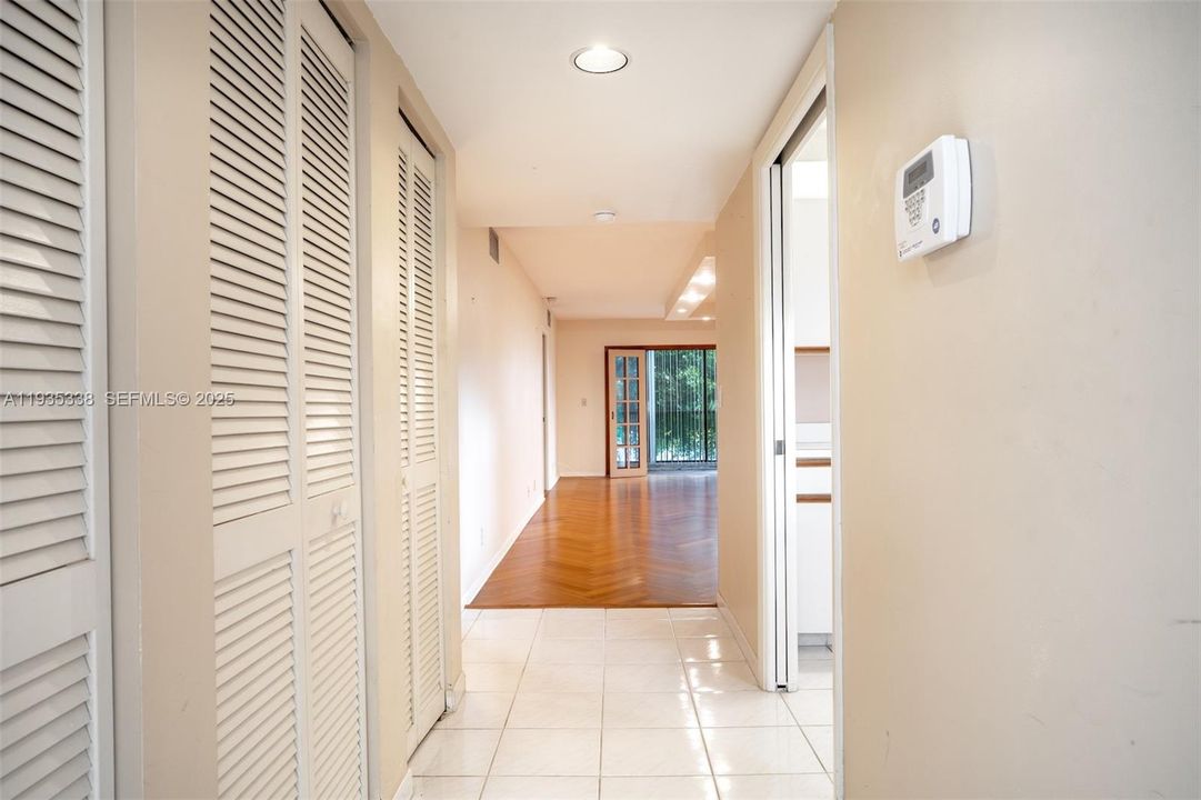 En Venta: $199,999 (2 camas, 2 baños, 1550 Pies cuadrados)