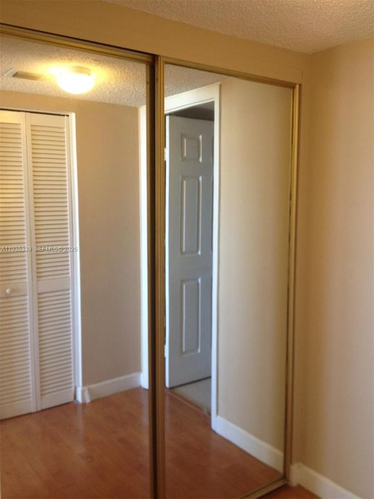 На продажу: $119,500 (1 спален, 1 ванн, 790 Квадратных фут)