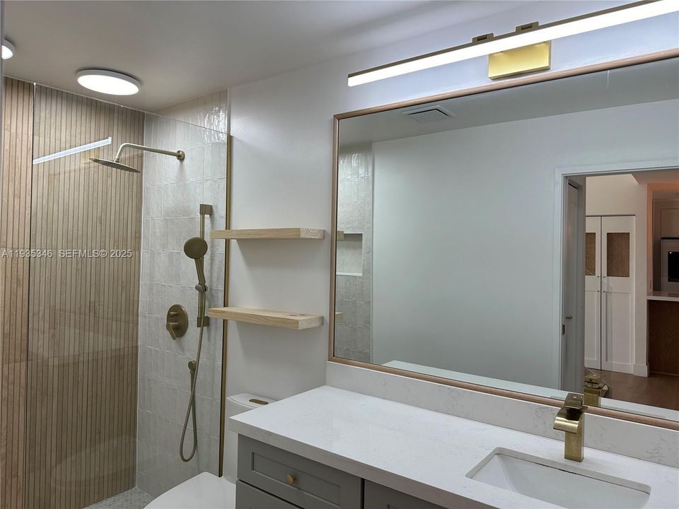 En Venta: $540,000 (2 camas, 2 baños, 1330 Pies cuadrados)