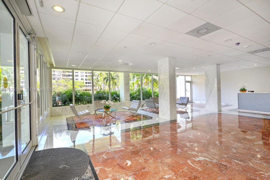 For Sale: $1,295,000 (2 beds, 2 baths, 1260 Square Feet)