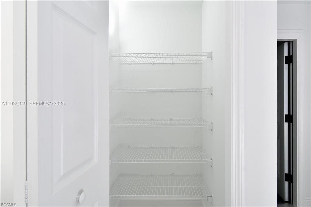 待售: $289,900 (3 贝兹, 2 浴室, 1258 平方英尺)