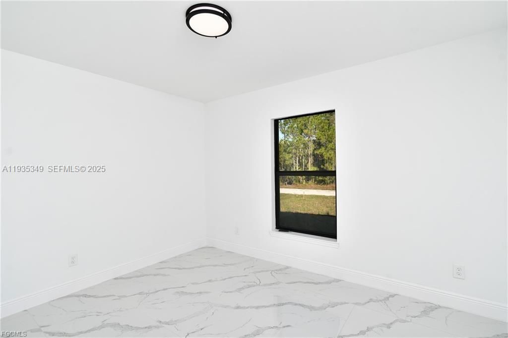 待售: $289,900 (3 贝兹, 2 浴室, 1258 平方英尺)