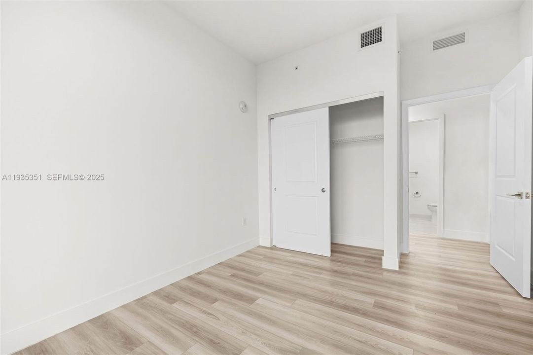 En Renta: $3,942 (2 camas, 2 baños, 1185 Pies cuadrados)