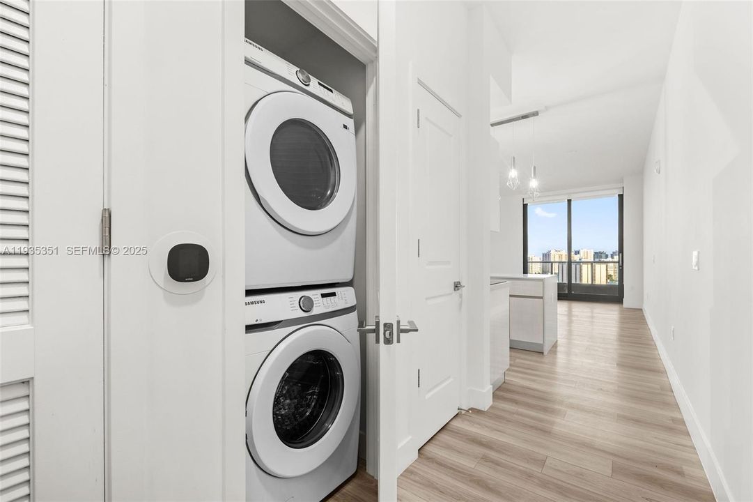 En Renta: $3,942 (2 camas, 2 baños, 1185 Pies cuadrados)