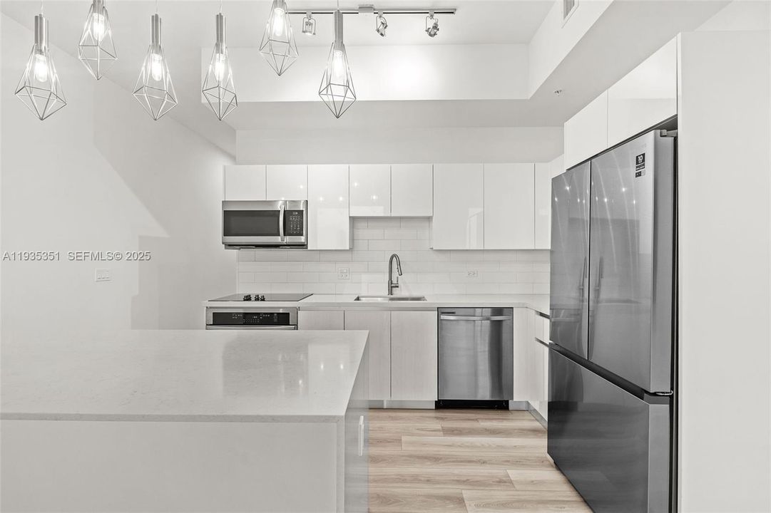 En Renta: $3,942 (2 camas, 2 baños, 1185 Pies cuadrados)