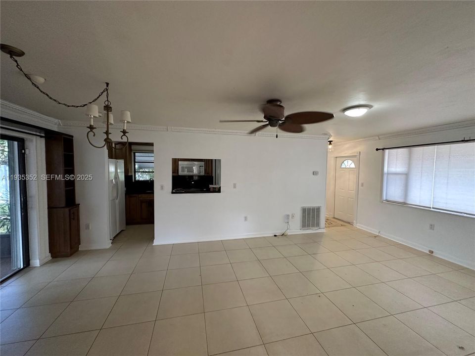 En Renta: $2,950 (2 camas, 2 baños, 936 Pies cuadrados)