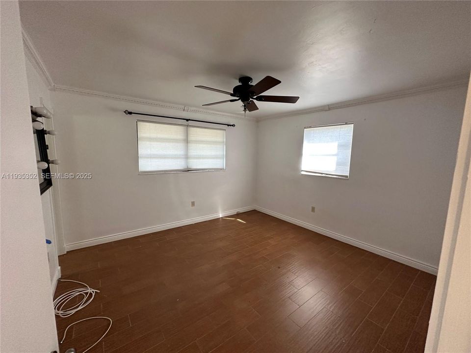 En Renta: $2,950 (2 camas, 2 baños, 936 Pies cuadrados)